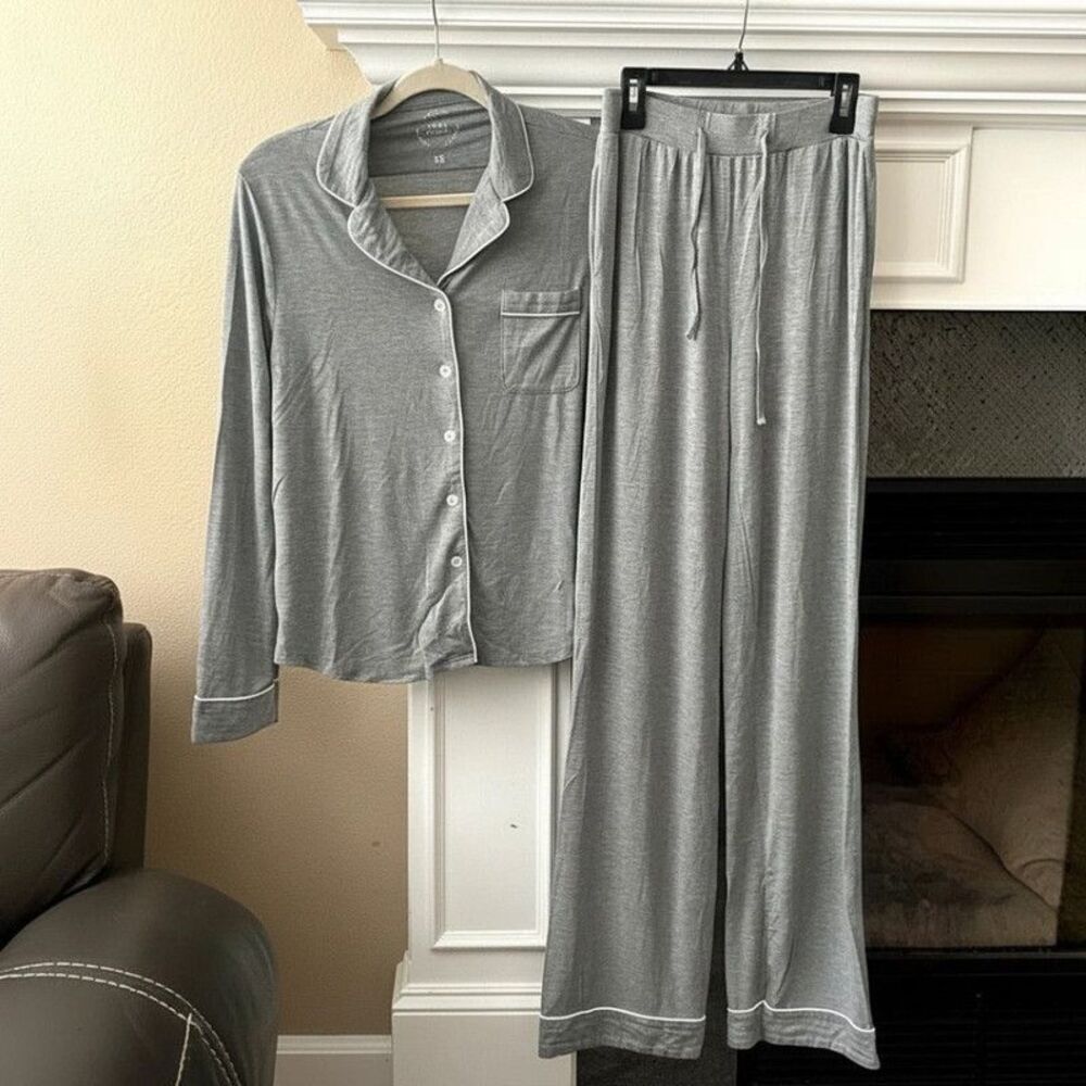 Cozy Earth Bamboo Stretch Knit Pajama Set Women XS Gray Grey Long Sleeve Piped